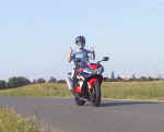 11-06-2000 cbr 900 sur la route le soir en roulant
